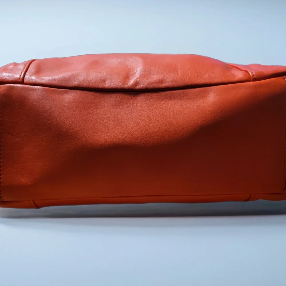 Coach Daisy Spectator Leather Convertible Hobo Bag. - Picture 3 of 13